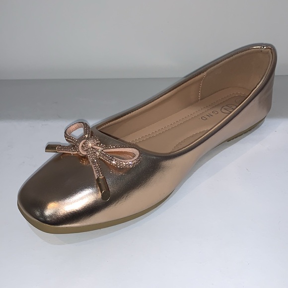 ROSE GOLD SPARKLY BOW FLATS - Picture 5 of 7